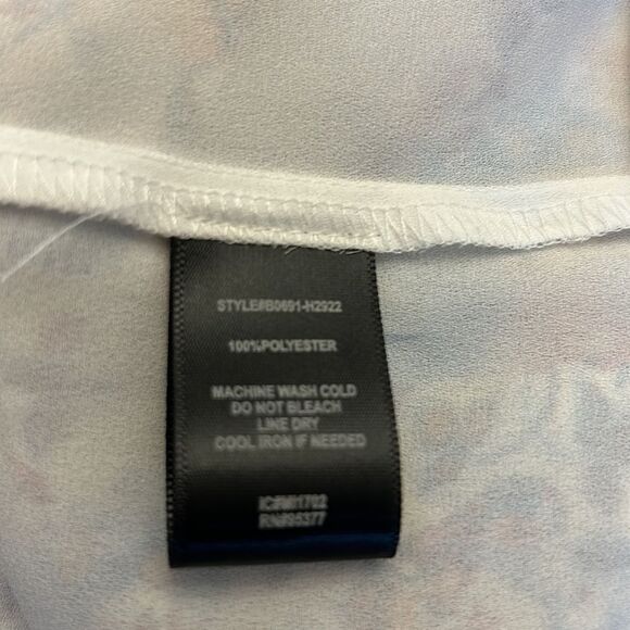 Sanctuary red white blue floral long split sleeve blouse Size L New - Picture 11 of 11